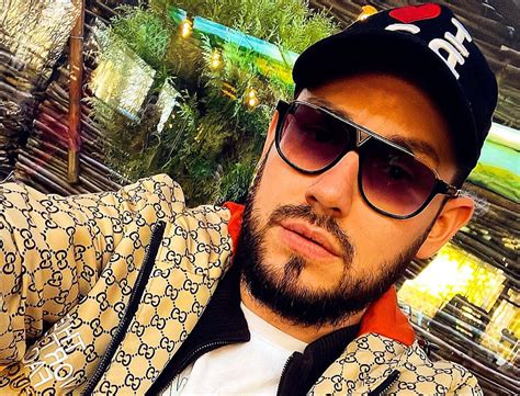 andrei versace avere|Cunoscutul influencer Andrei Versace, găsit mort în casă. Ce .